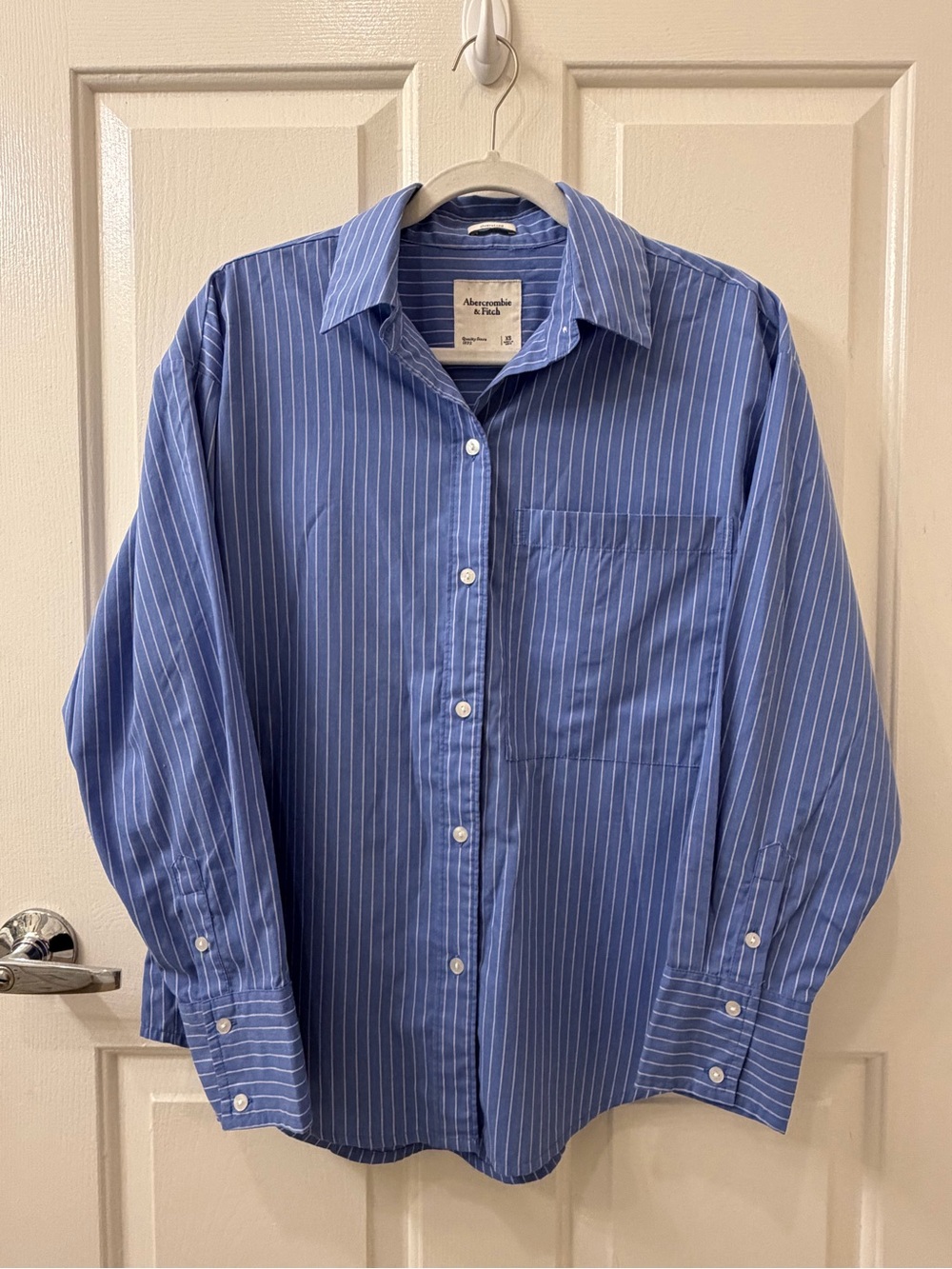 Abercrombie & Fitch oversized blue and white stripe button up shirt XS